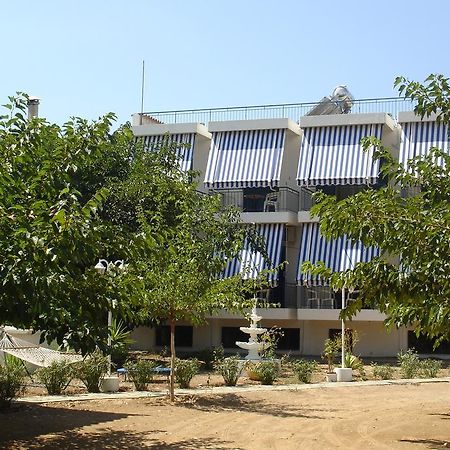 קנדיה Demos Studios חדר תמונה